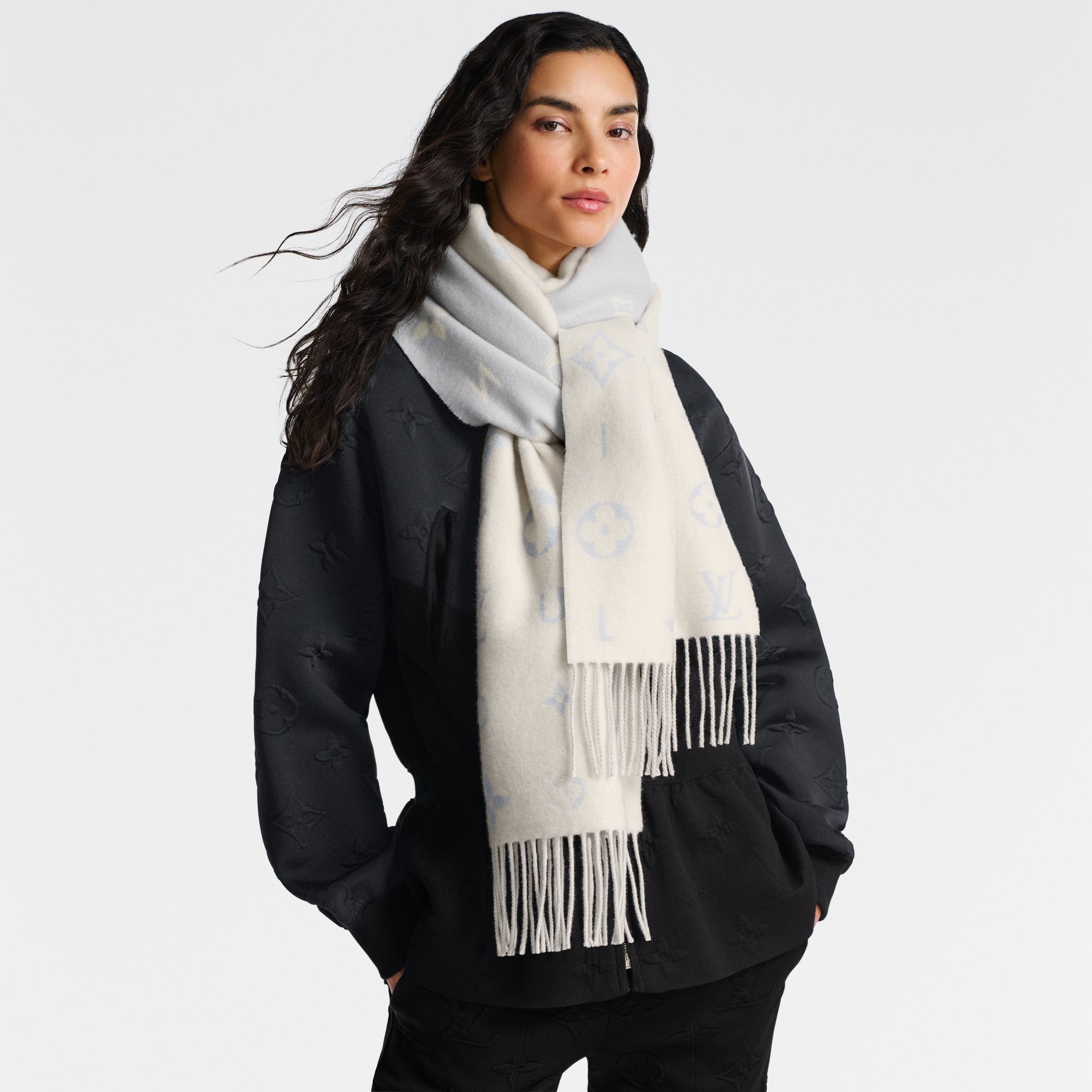 Reykjavik Cloud Scarf S00 - Women - Accessories | LOUIS VUITTON ®